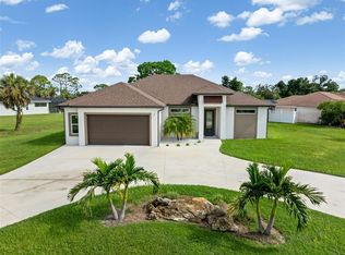 2 Sportsman Cir, Rotonda West, FL 33947