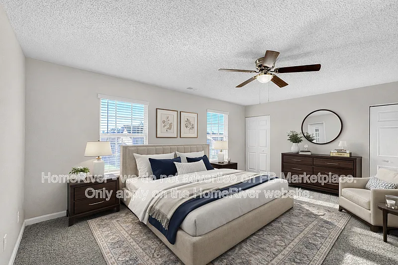 4 bed, 2.5 bath, 2072 sqft, $2,085 — Photo 3