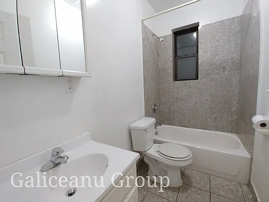 Rented by Lexington Real Estate Group | media 33