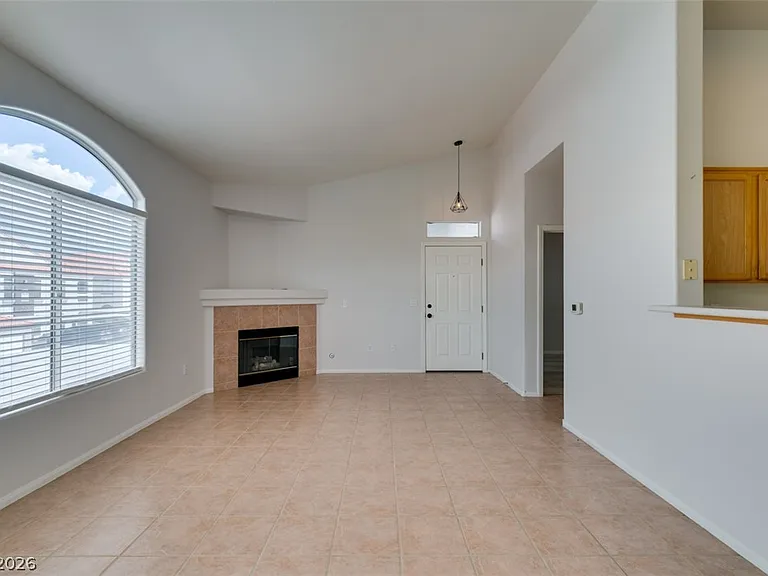 700 Carnegie St #421 — Photo 8