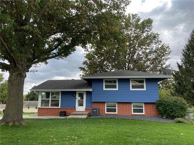 401 W Park Ave, Runnells, IA, 50237