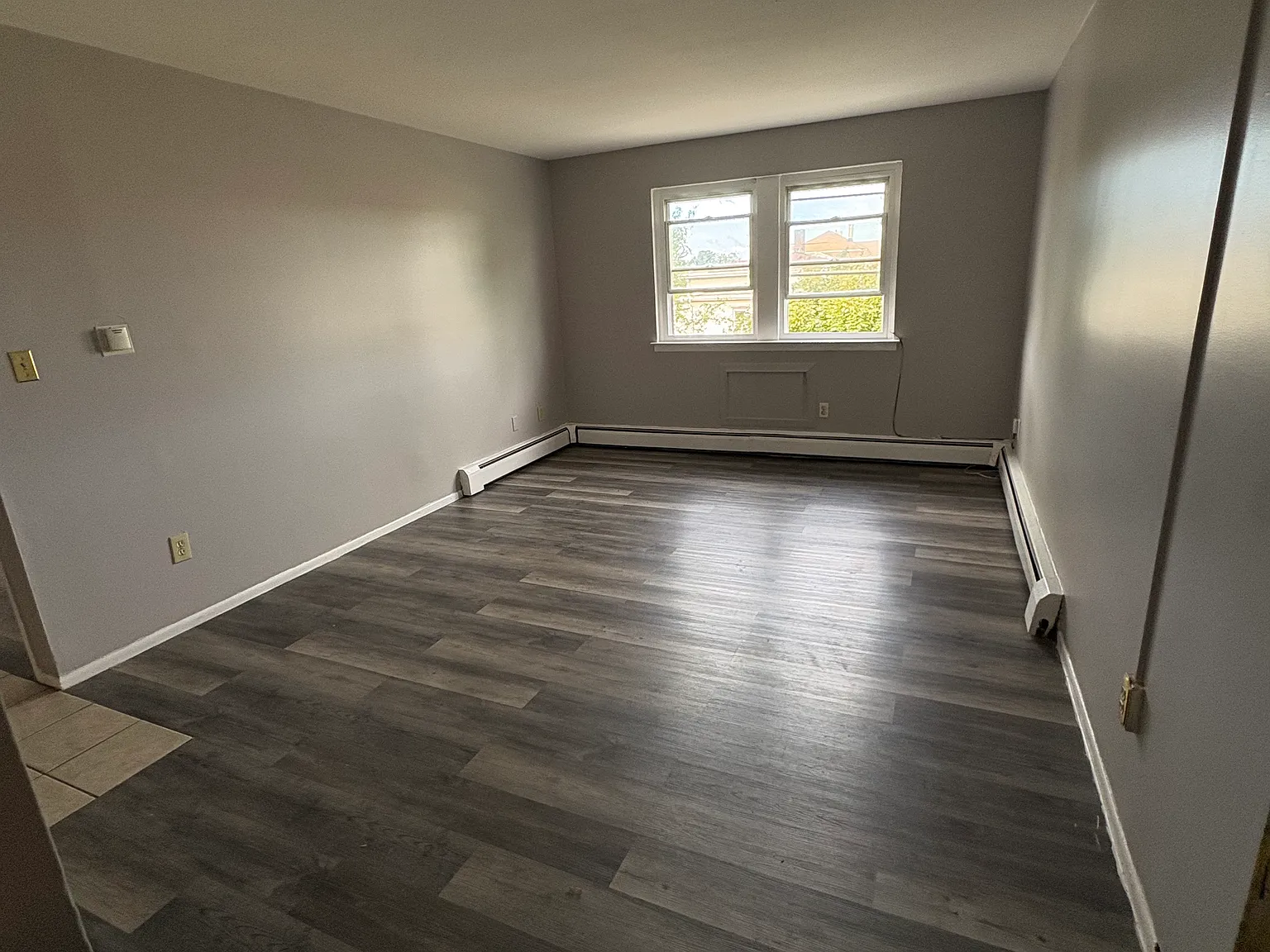 1 bed, 750 sqft, $1,400 — Photo 3