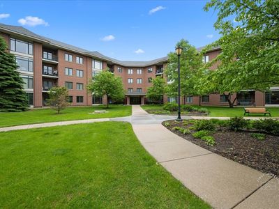 875 E 22nd St APT 402, Lombard, IL, 60148