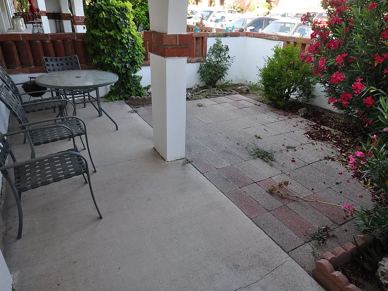 FRONT PATIO_11152022