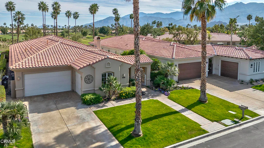 3 bed, 5.5 bath, 2780 sqft, $5,000 — Photo 3