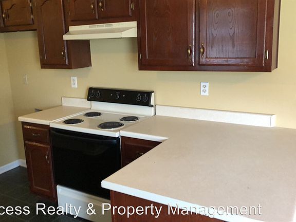 3rd image of 5695 Alexandria Ln