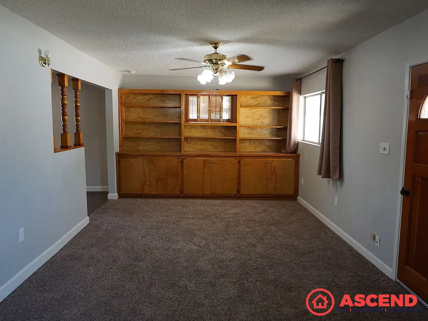 Cozy 3 Bedroom Home Located in Delano! — Photo 4