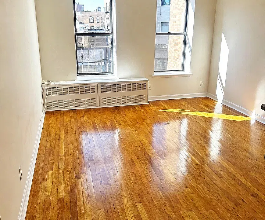 338 E 49th St #5C