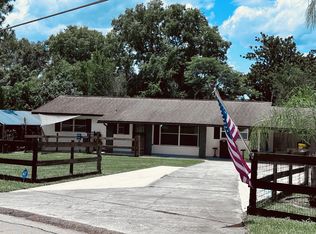 2304 Country Club Rd, Eustis, FL 32726