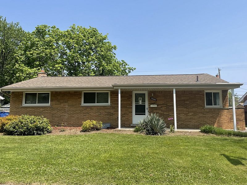1st image of 32598 Knollwood Dr