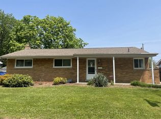 32598 Knollwood Dr, Warren, MI 48092