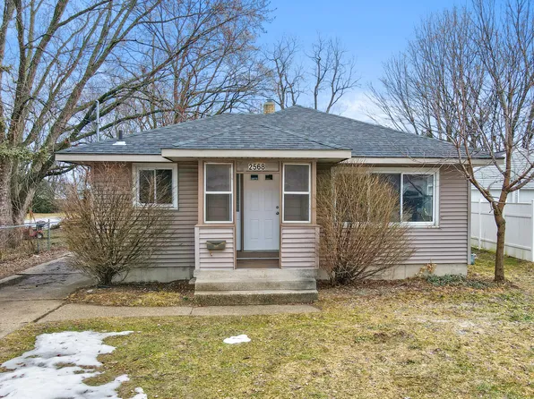 2568 Hague Ave SW, Wyoming, MI 49519