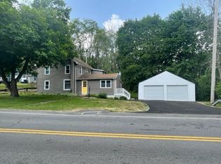 1439 Yellow Mills Rd, Palmyra, NY 14522