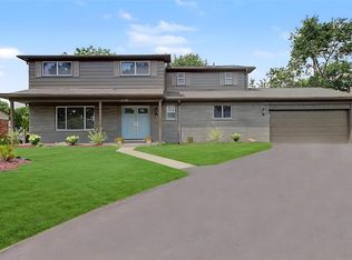 6780 Lee Crest Dr, West Bloomfield, MI 48322