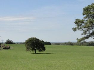 885 Bateman Rd, Red Rock, TX 78662