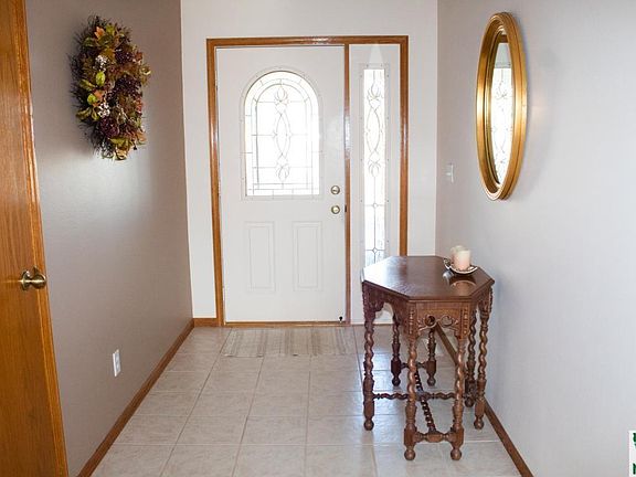 4th image of 4889 Bradford Ln