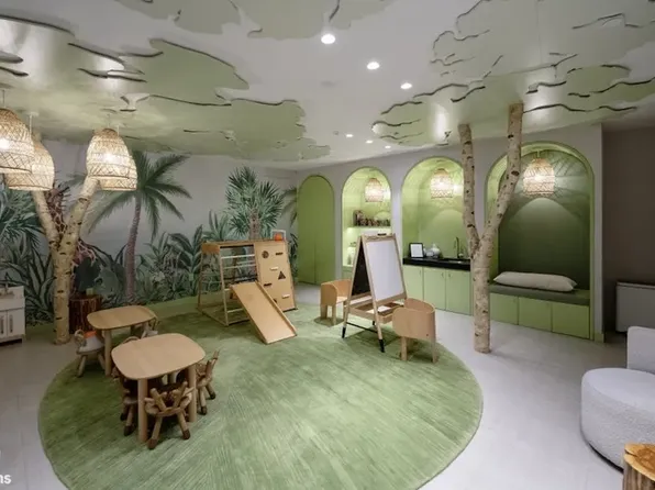 200 East 83rd Street image 29 of 29