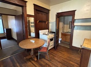 1109 Sycamore St #1, Waterloo, IA 50703