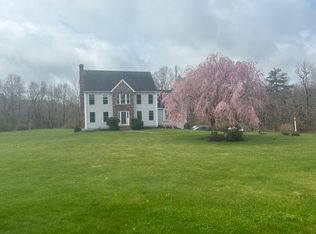 4 Kayla Ln, Dudley, MA 01571