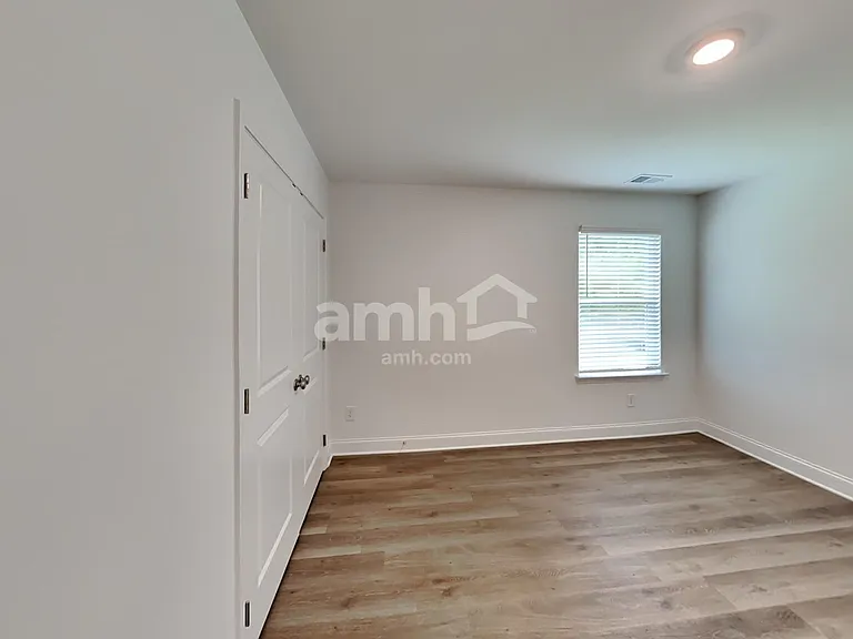 1043 Highland Walk — Photo 21