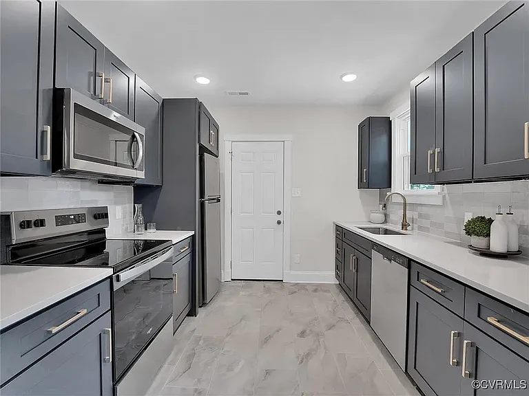 3802 Plymouth Dr — Photo 13