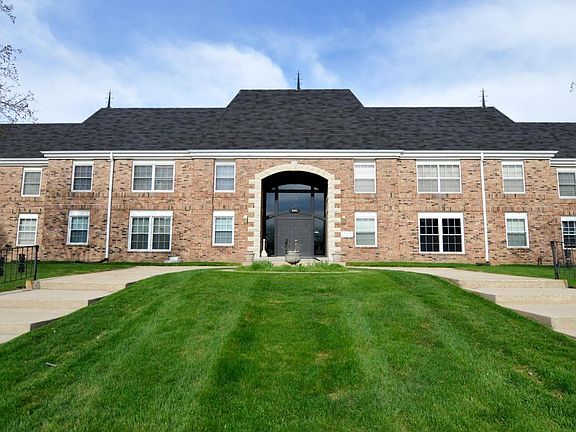 2nd image of 2101 Chateau Ct