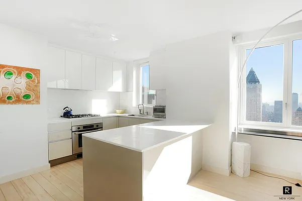 Rented by R New York | media 3