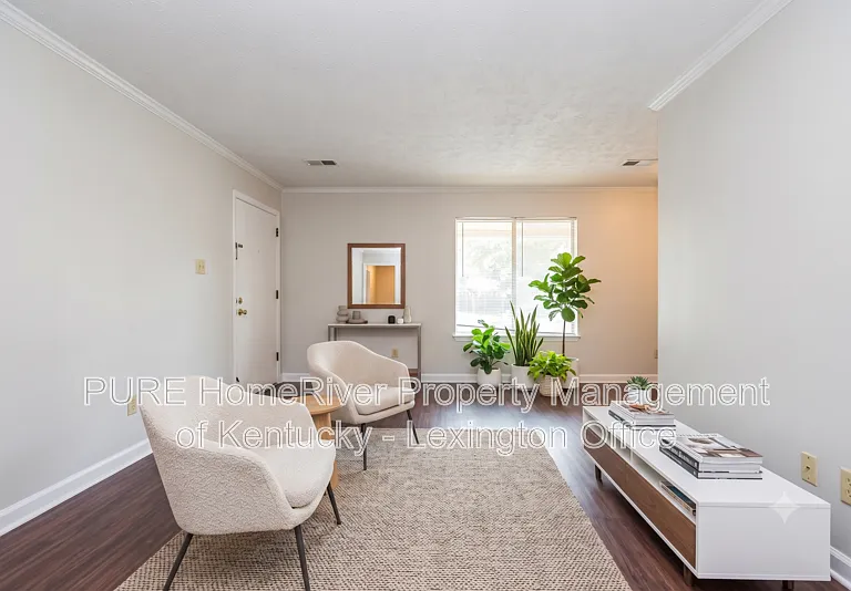 311 Christy Allyn Ct #3 — Photo 3