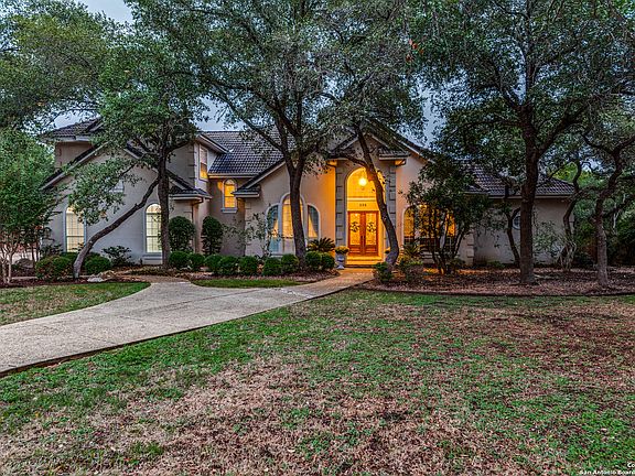 5th image of 226 POST OAK WAY