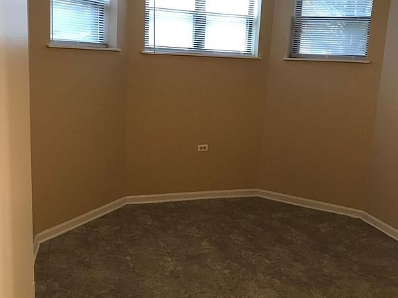 5th image of 7728 N Marshfield Ave #G