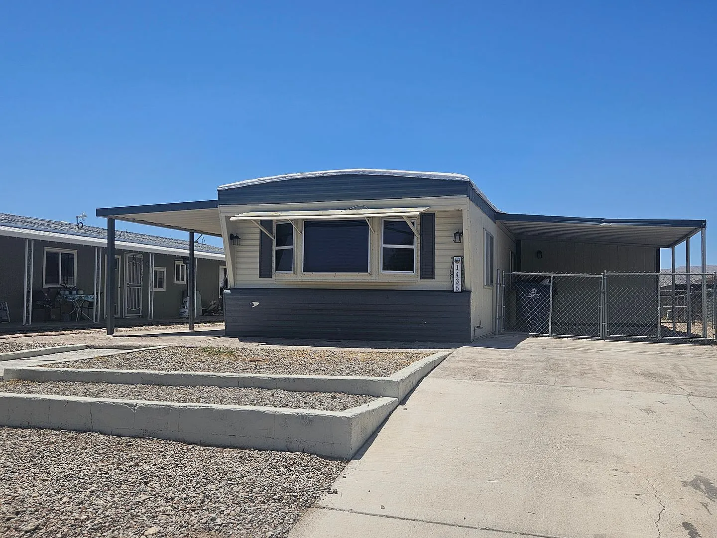 3 bed/2bath Mobile Home Walking Distance to the Colorado River! — Photo 1