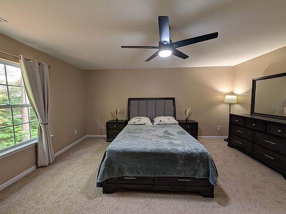 3rd image of 15569 Stronvar House Ln