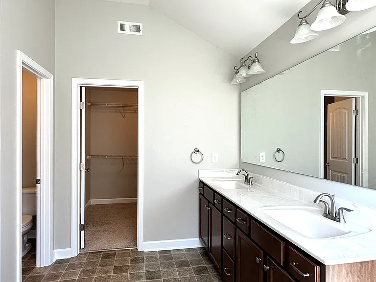 6008 Crown Ridge Ct — Photo 26