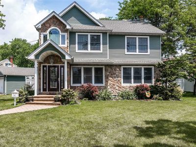 947 Winthrop Dr, East Meadow, NY, 11554