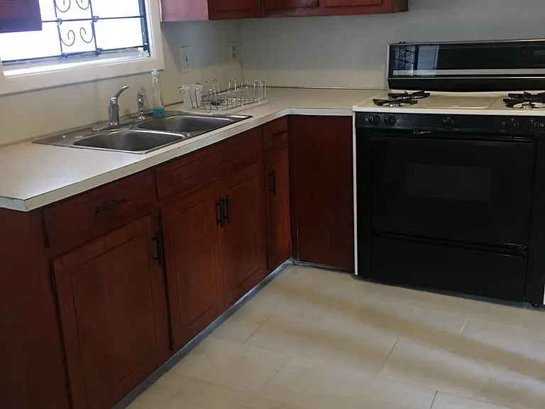 1167 Staunton Dr — Photo 3