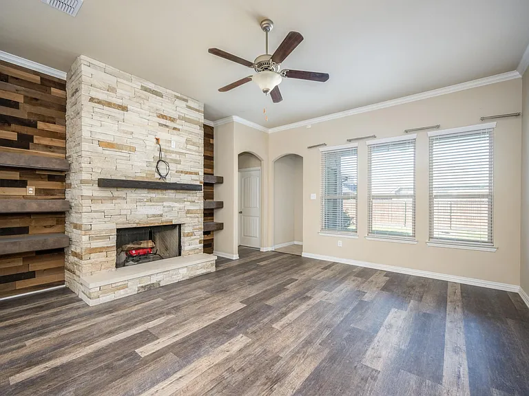 14805 Gilley Ln — Photo 5