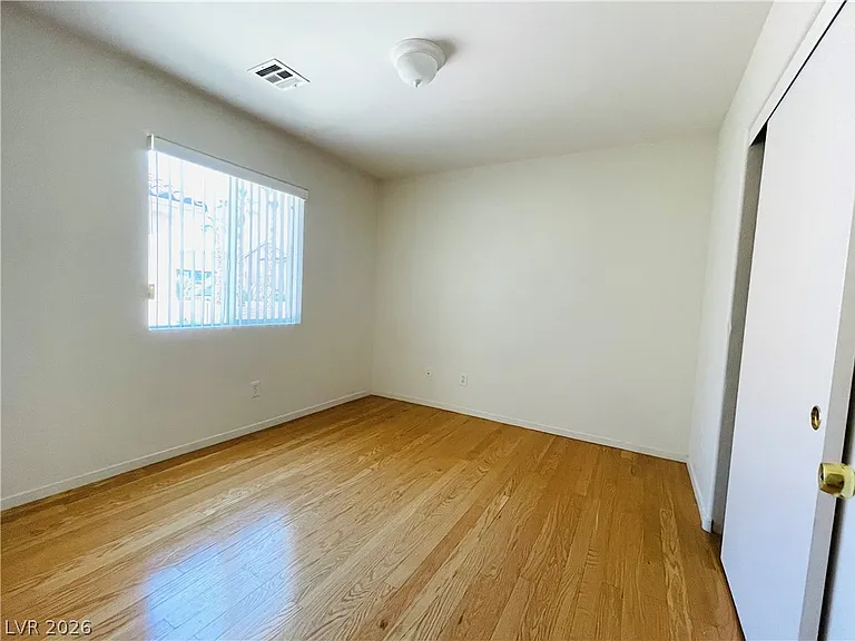 6055 Mild Wind St — Photo 11