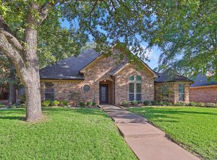 3048 Creekbend Cir, Grapevine, TX 76051