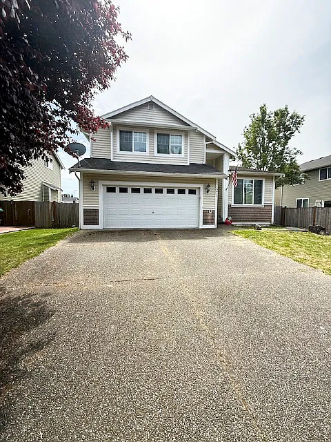4 bed, 2.5 bath, 2258 sqft, $2,750 — Photo 1