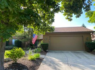 9701 Woodland Rdg E, Fort Wayne, IN 46804