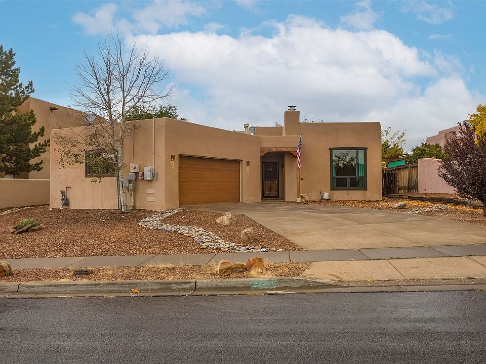 1st image of 3240 Nizhoni Dr