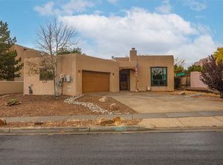 3240 Nizhoni Dr, Santa Fe, NM 87507