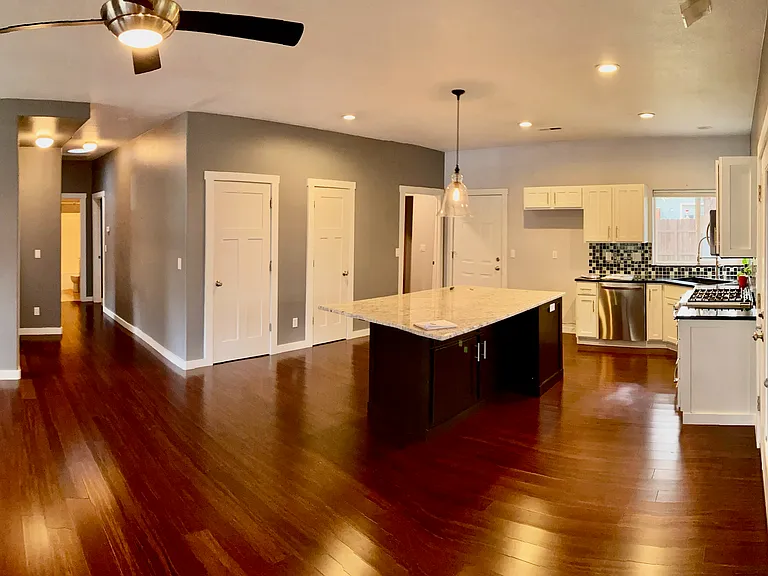 20637 Honeysuckle Ln — Photo 4