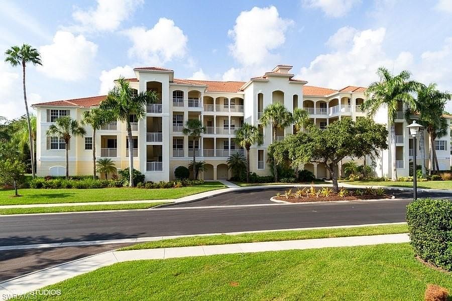 1st image of 4843 Hampshire Ct #2-205