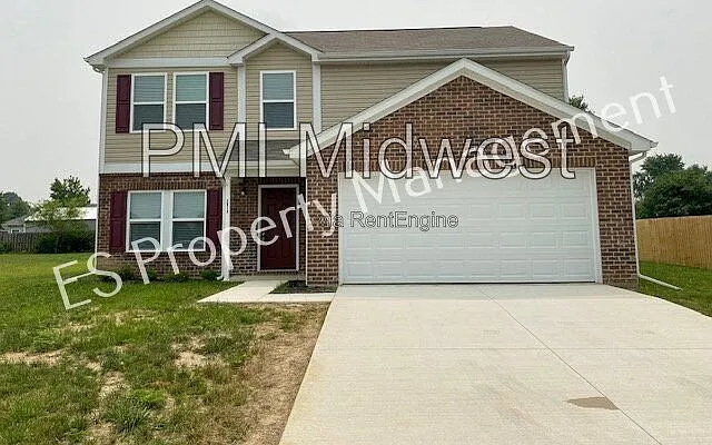 2913 Kings Canyon Dr