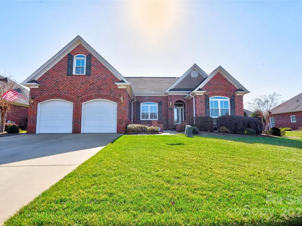 105 Plantation Ct, Shelby, NC 28150