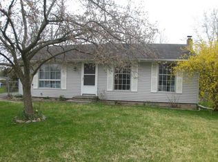 7 Brooktree Cir, Macedon, NY 14502