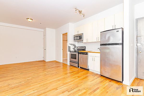1st image of 314 Melrose St #3A