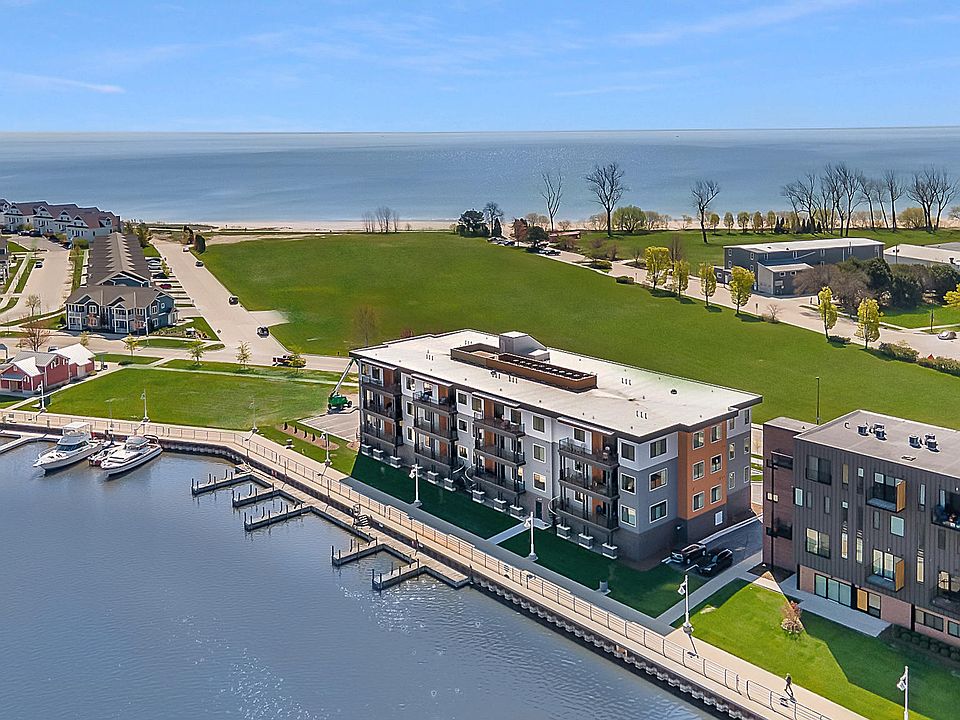 1st image of 750 S Pier Dr #12