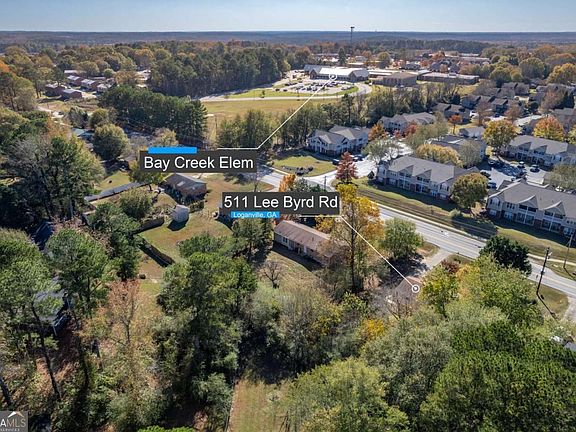 2nd image of 511 Lee Byrd Rd